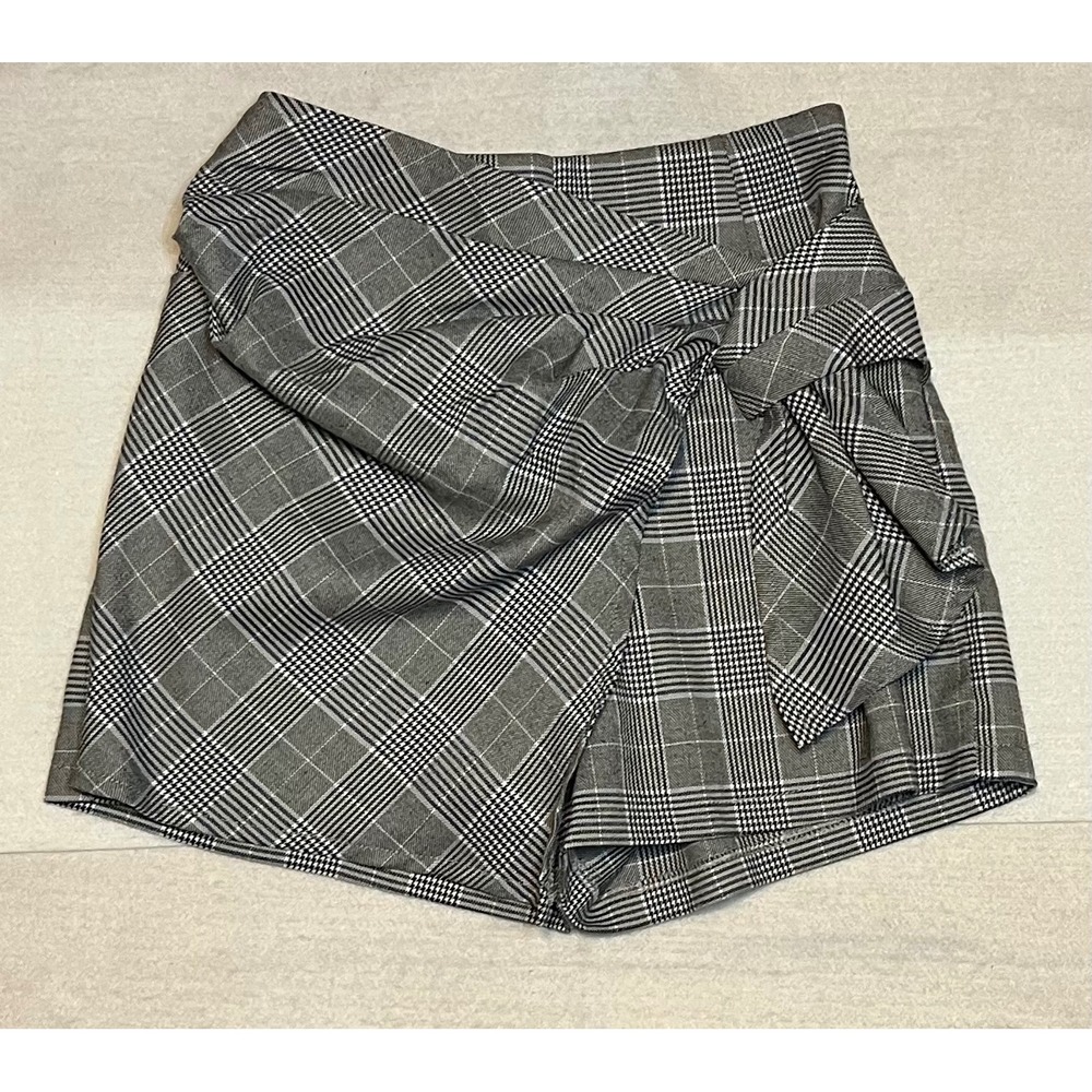 Fashion Nova Skort Womens Small Gray Glen Plaid Knot Front High Waist Mini Short
